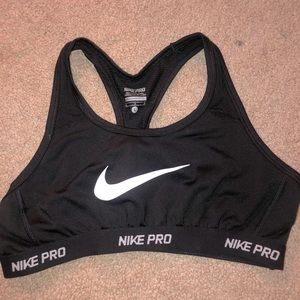 3/$20 • NIKE PRO SPORTS BRA